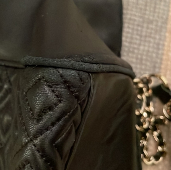 ๐HP๐Tory Burch Genuine Quilted Leather Fleming Tote๐ - Picture 5 of 17